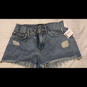 BDG girlfriend shorts size 27
